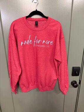 Gildan Coral 'Made For More' Crewneck Sweatshirt